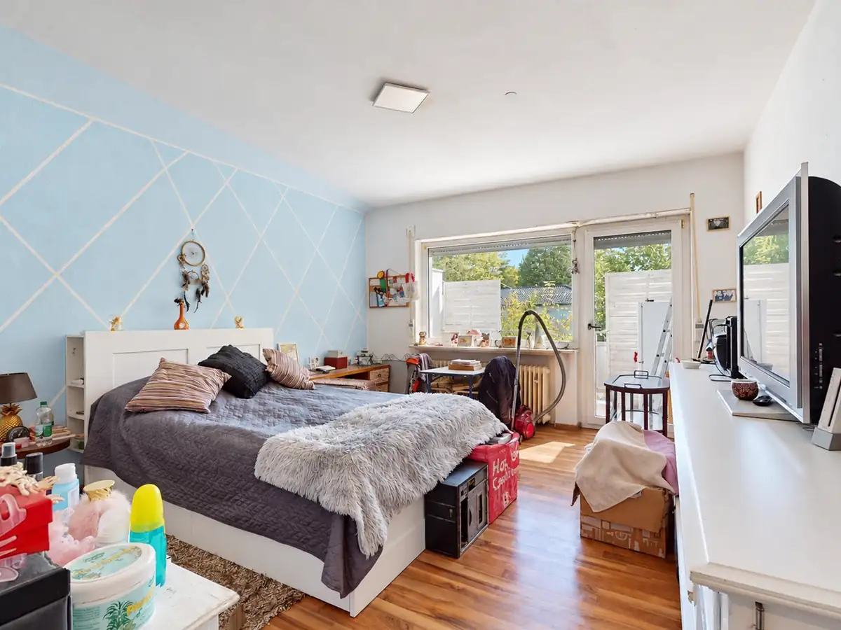 Erdgeschosswohnung – Bild 2 von 9