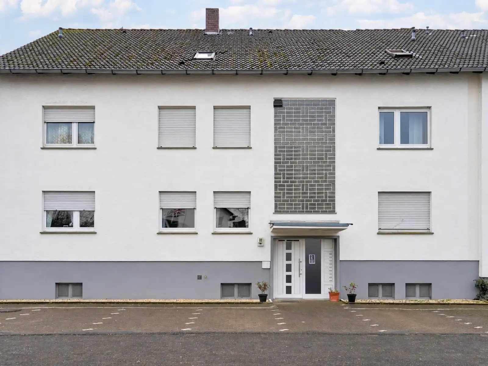 Erdgeschosswohnung – Bild 1 von 9